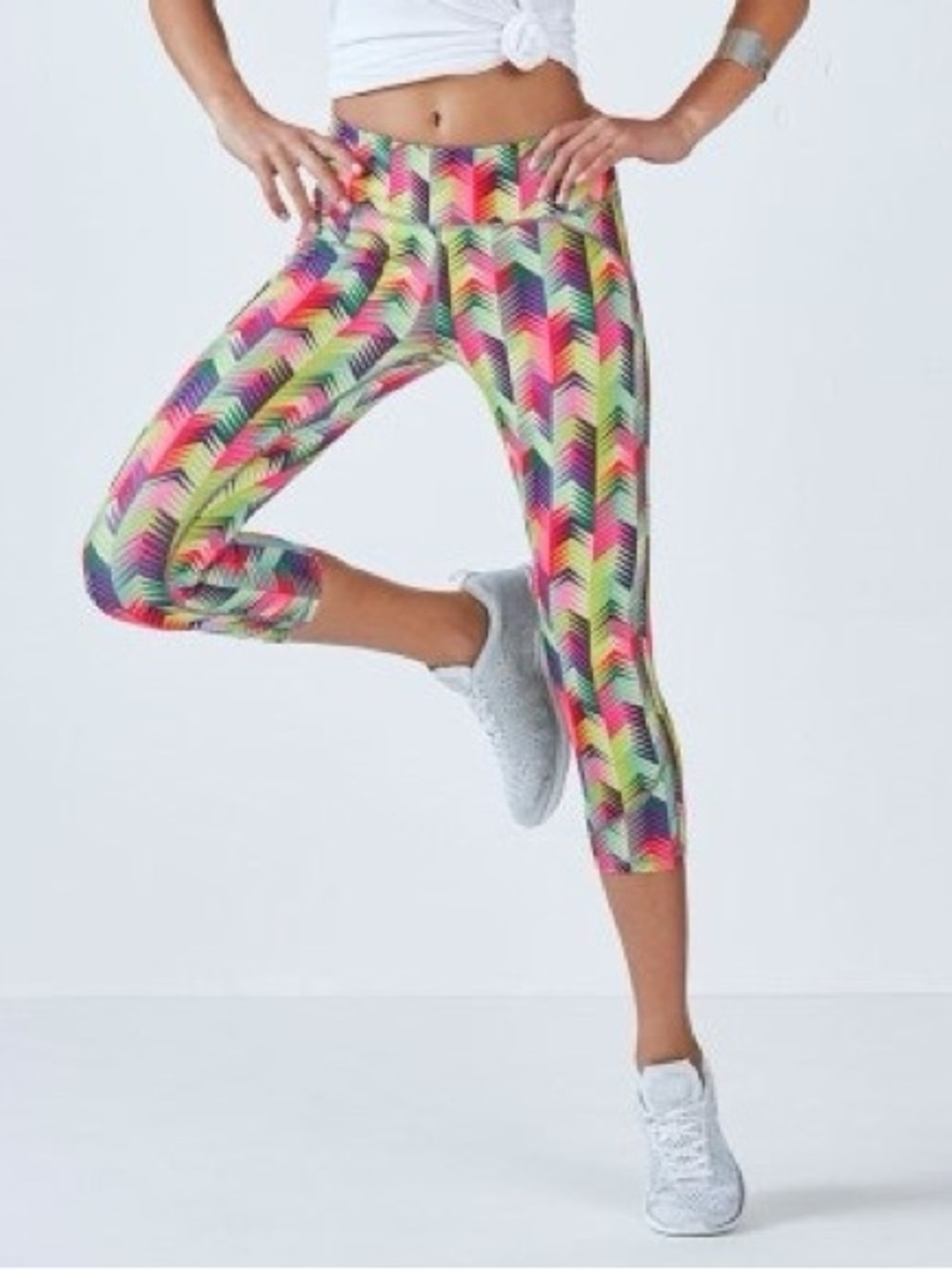 *Fabletics Multicolor Lima Capri Tropical Chevron Capri Cropped Leggings Sz M
